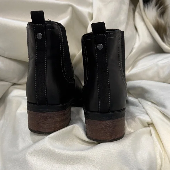 Eastland Black Jasmine Boots 8.5 - Picture 6 of 6